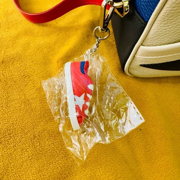 Golden Goose Black star bag hammered leather - Picture 6 of 8